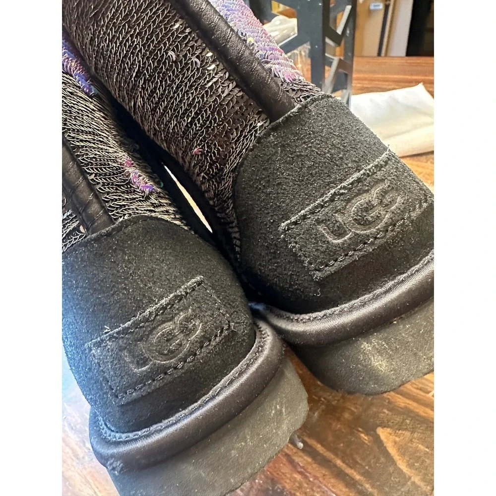 UGG Kids Classic Short Sequin Black Iridescent Aqua Purple Boots 1138233K Size 2